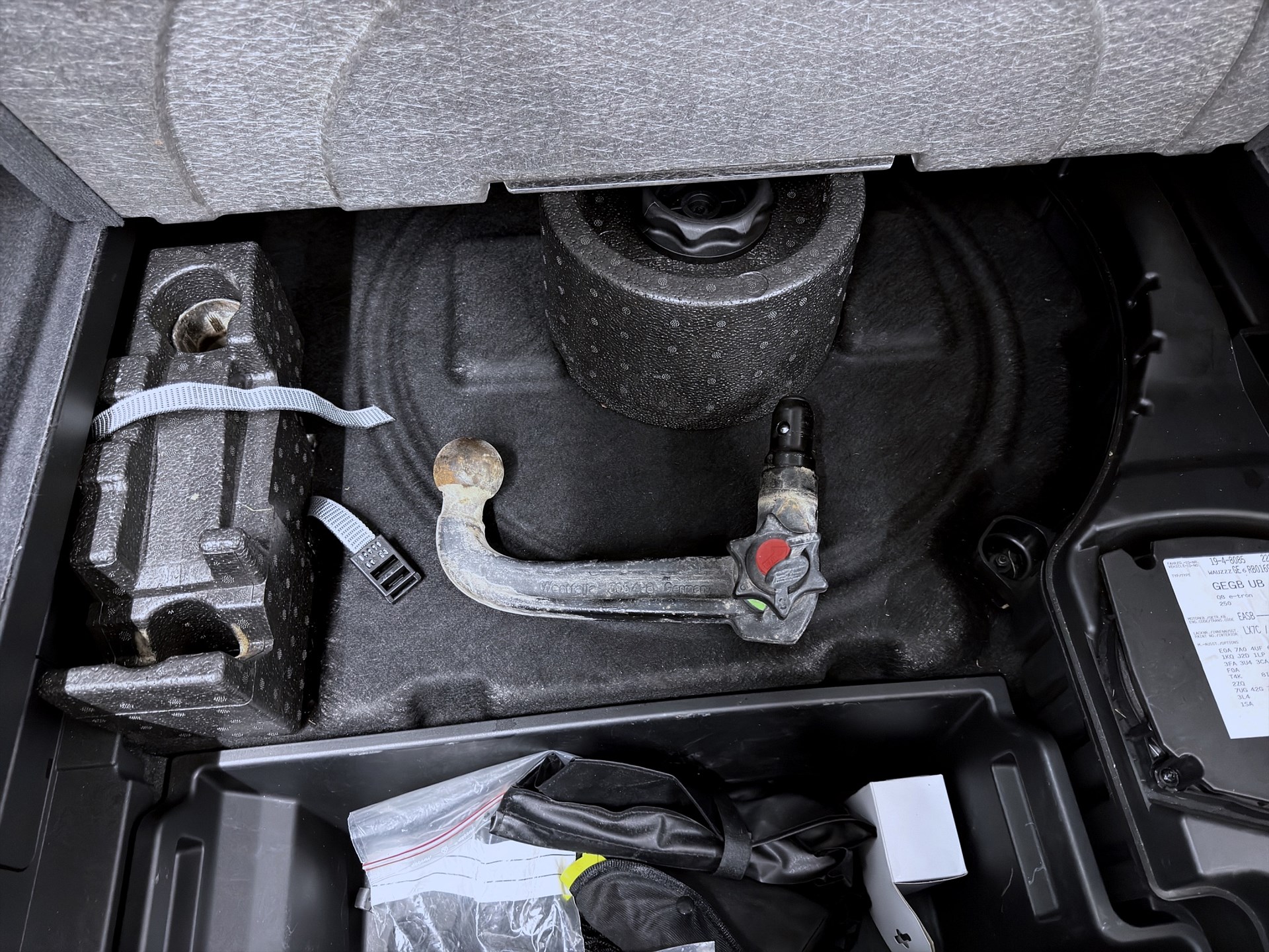e-tron quattro 340hk Proline Läder Drag B-Kamera Navi