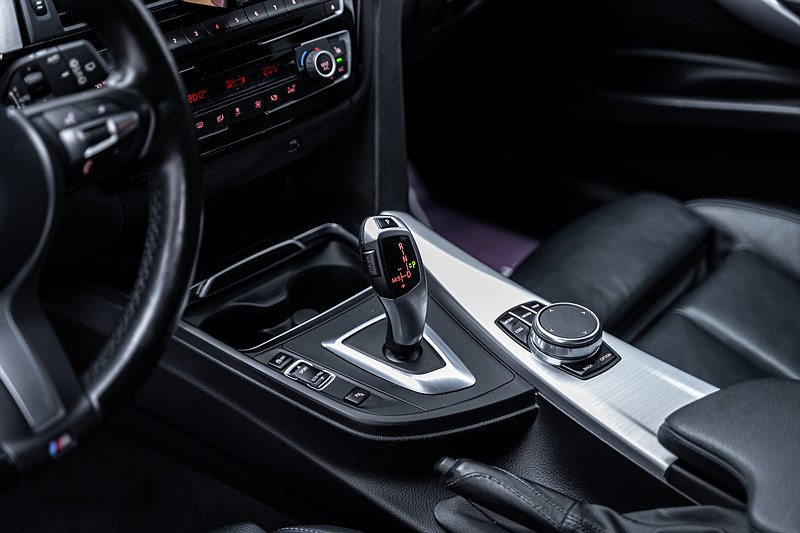 Bmw 320 2019 - miniatyr 17