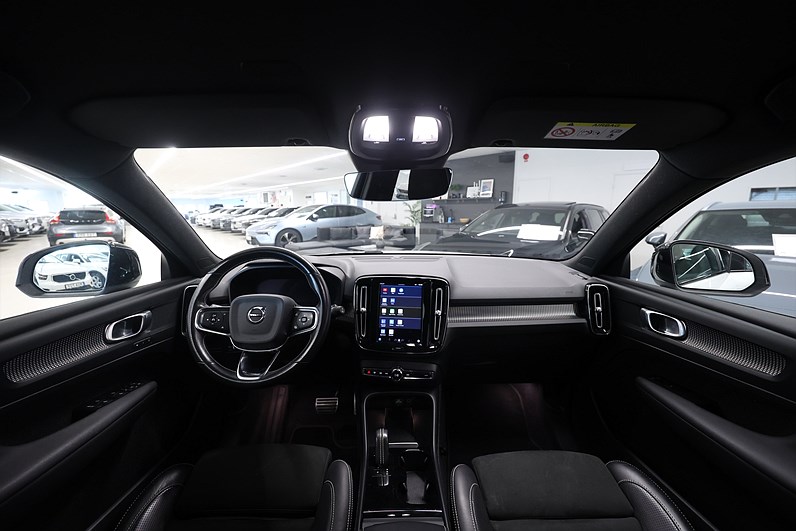 Volvo XC40 P8 Recharge *Hjulkampanj!* Core 532km räckvidd Drag