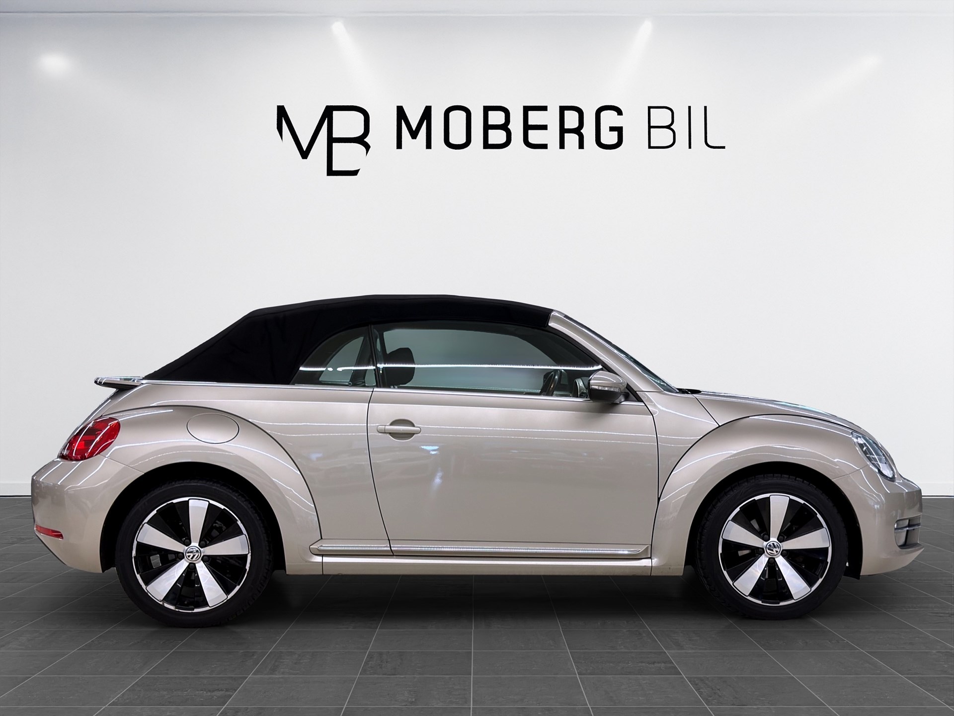 Cabriolet 1.2 TSI 105hk Base Bluetooth Årsskatt 756kr