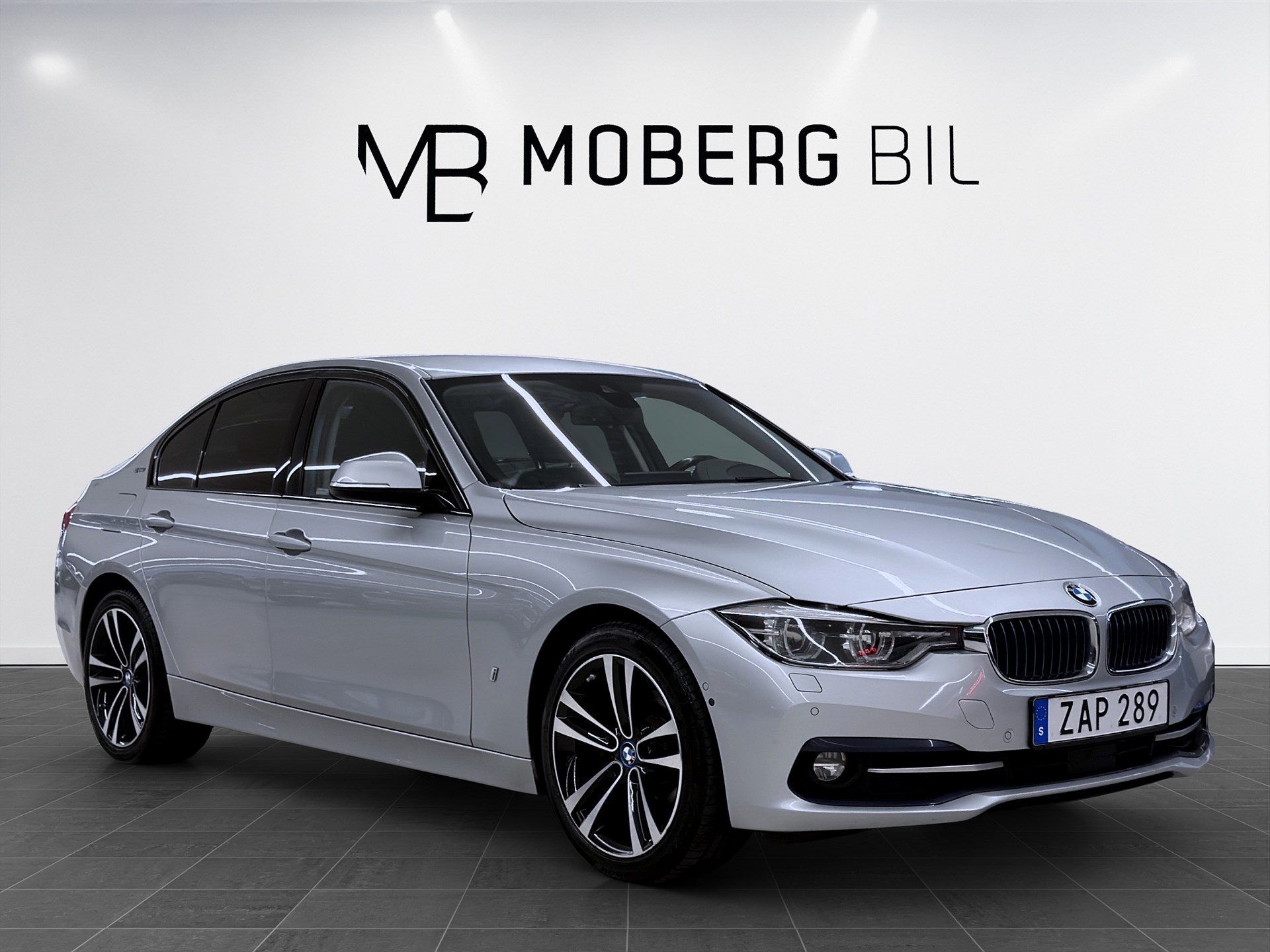 BMW 330e Sedan 252hk Sport Line Navi B-Kamera