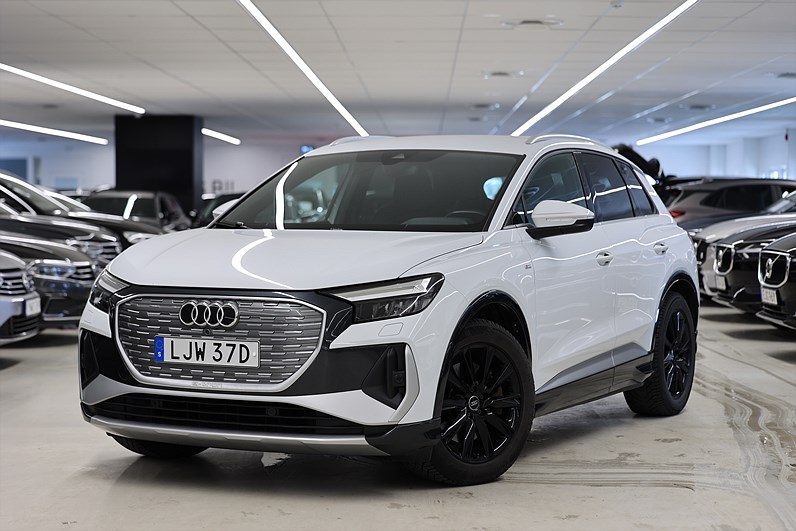 Audi Q4 40 e-tron S Line B-kamera Drag Adapth Farth Cockpit 82kWh