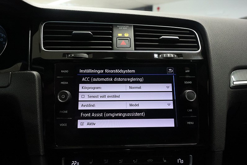 Volkswagen Golf 1.4 TSI 150hk R-Line Dynaudio Pano Värmare