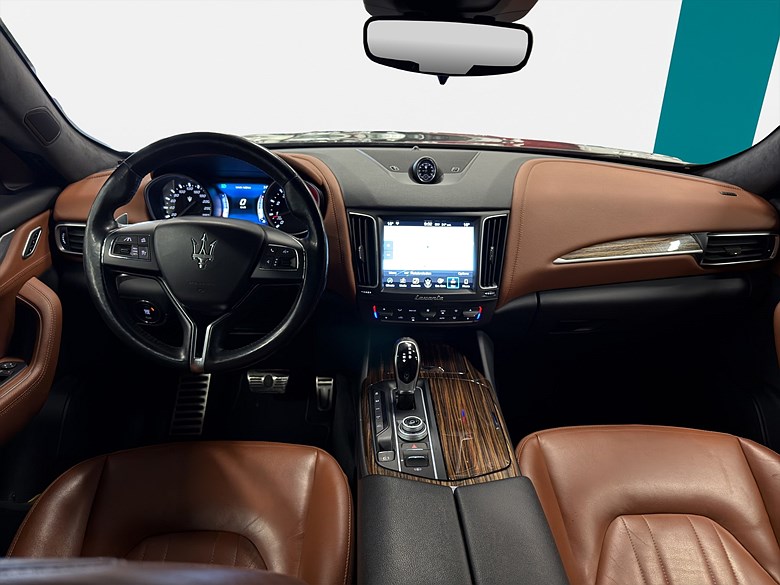 Maserati Levante S, Kamera, Navi, Harman Kardon , FR 2,99% 2017, grå – bild 19 av 23, begagnad hos Niber i Järfälla