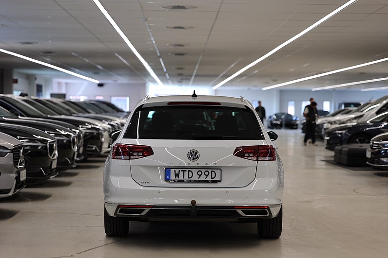 Volkswagen Passat GTE 218hk Räckvidd 60 km Värmare B-kamera Drag