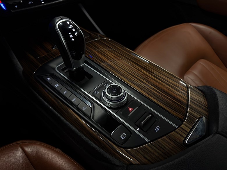 Maserati Levante S, Kamera, Navi, Harman Kardon , FR 2,99% 2017, grå – bild 12 av 23, begagnad hos Niber i Järfälla