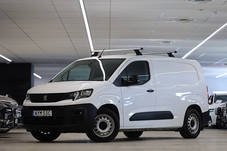 Peugeot e-Partner 136hk L2 V-Inrett Drag Värmare Navi CarPlay MOMS