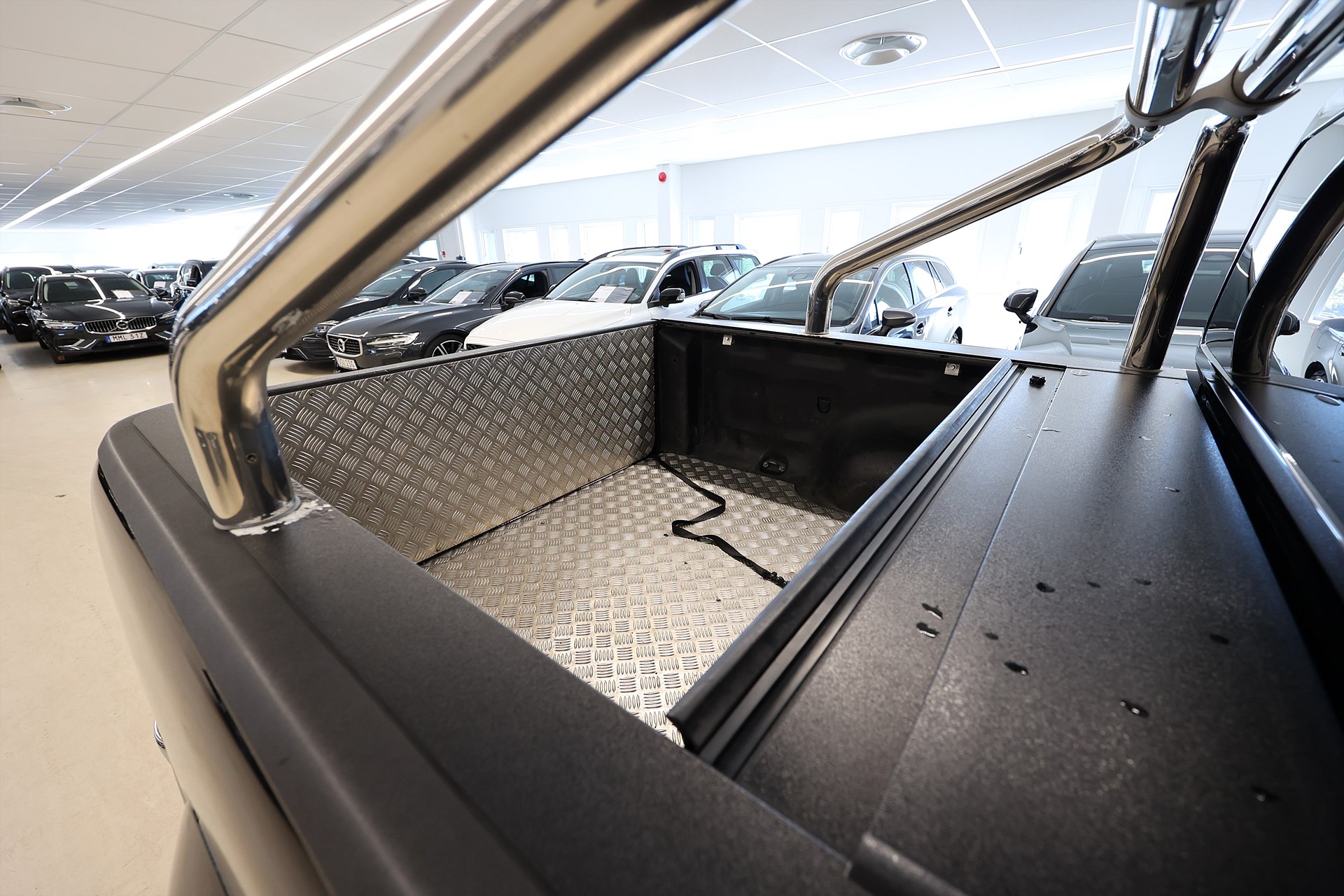 Volkswagen Amarok 2.0 BiTDI 4M 180hk Highline Läder Navi B-Kamera