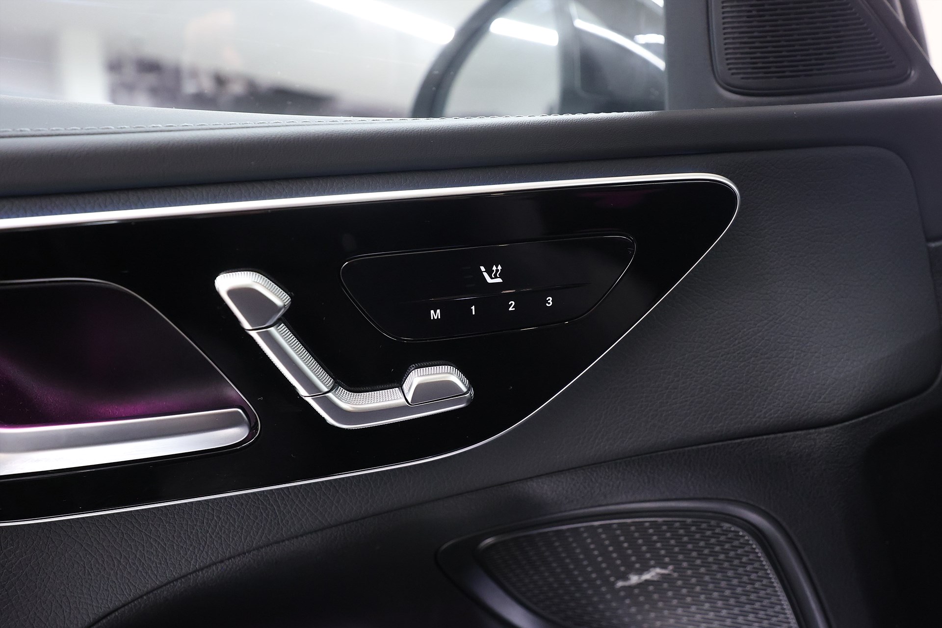 Mercedes-Benz C 300 e 313hk AMG 360 Pano Värmare Navi