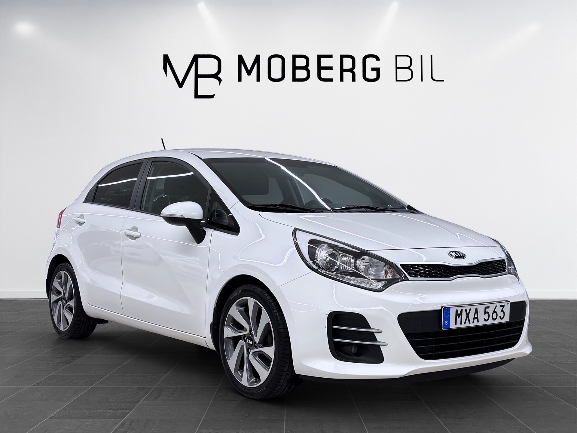 Kia Rio 5-dörrar 1.2 CVVT Manuell 84hk Navi B-Kamera PDC