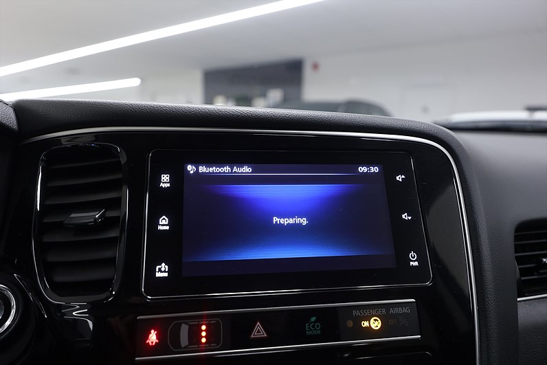 Mitsubishi Outlander 2.0 4WD 150hk Business Keyless