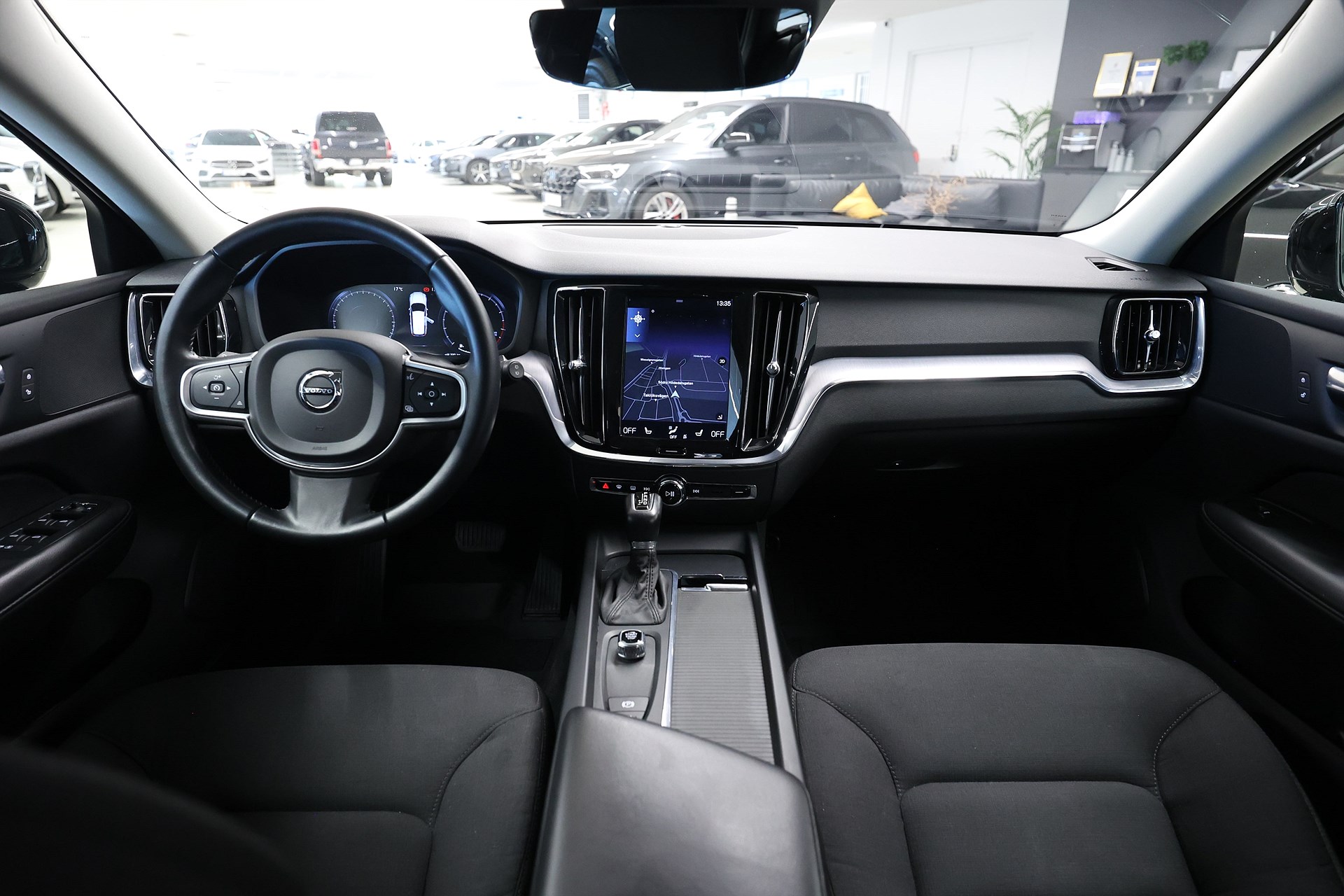 Volvo V60 T4 190hk Adv Edition B-kamera BLIS VOC Navi