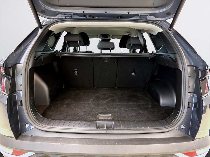 Hyundai Tucson PHEV 265hk Helg på Moberg! Essential B-Kamera Drag Navi