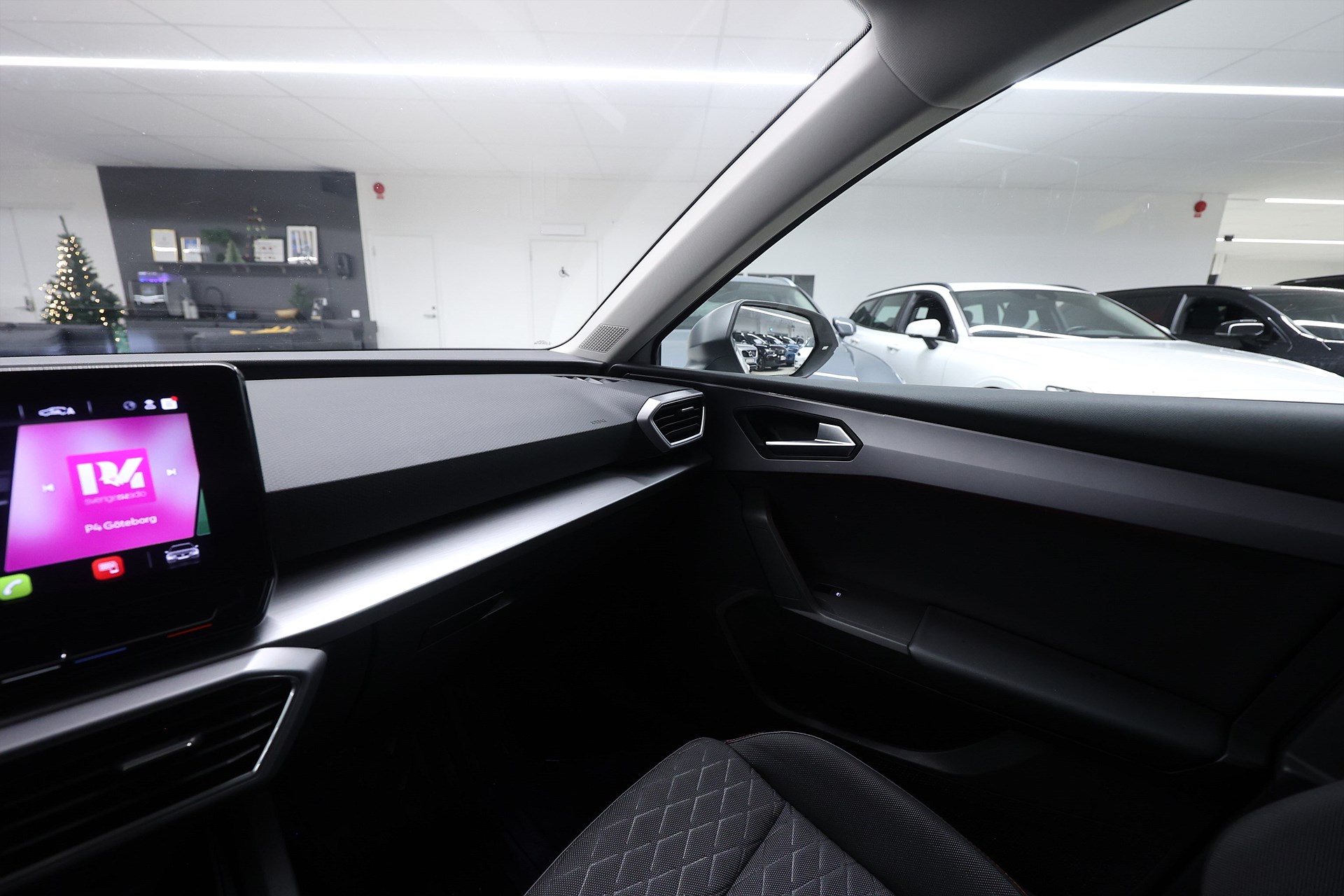 Seat Leon 1.4 e-Hybrid Sportstourer 204hk *Hjulkampanj!* FR Drag Navi Keyless