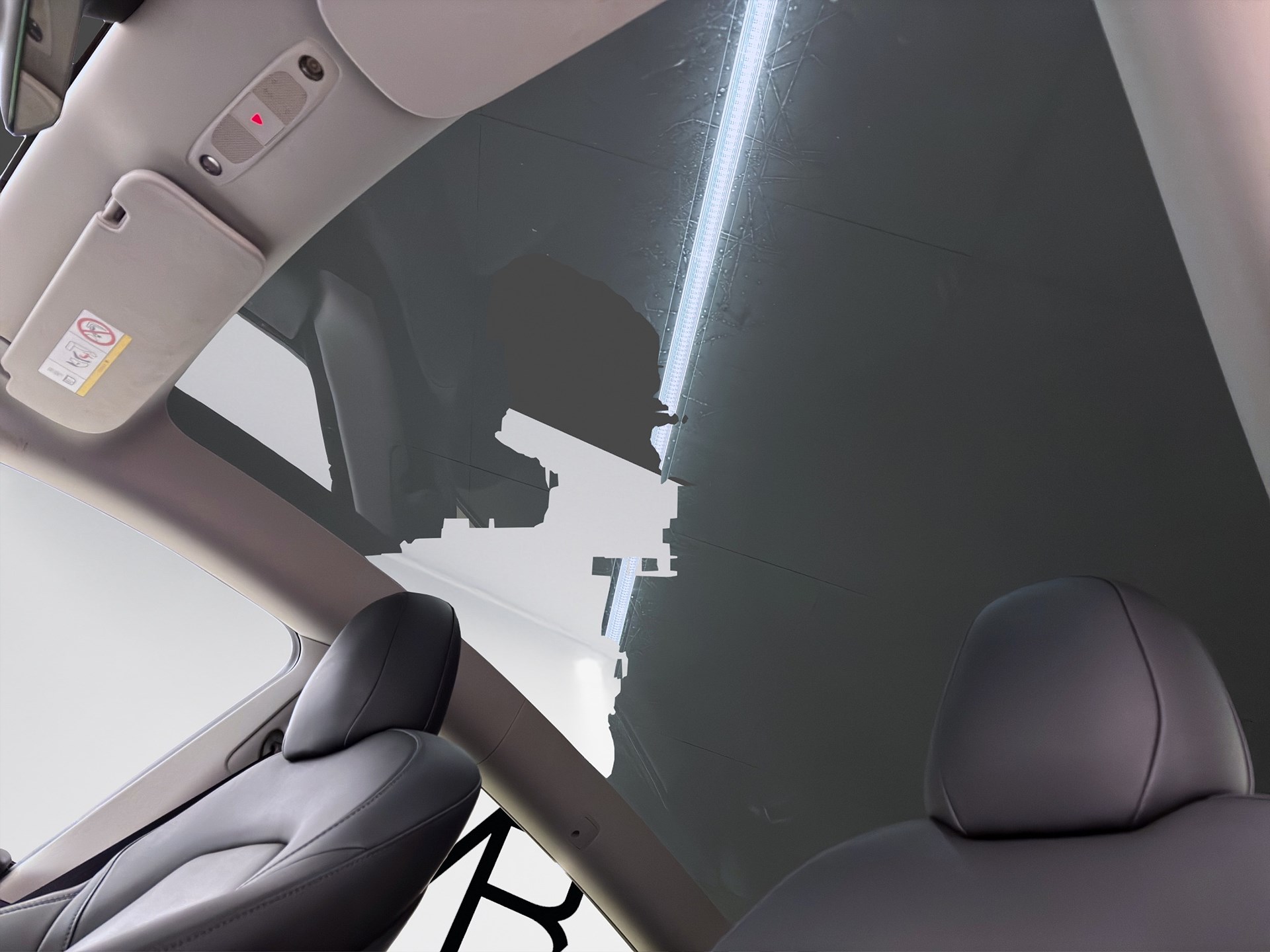 Tesla Model Y Long Range AWD 514hk Pano Läder Drag Navi
