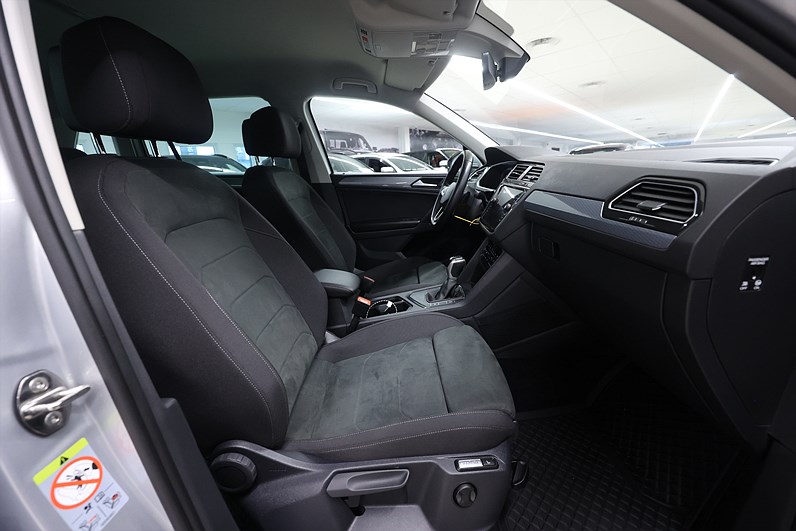 Volkswagen Tiguan 1.5 TSI 150hk *Hjulkampanj!* B-kamera Drag PDC