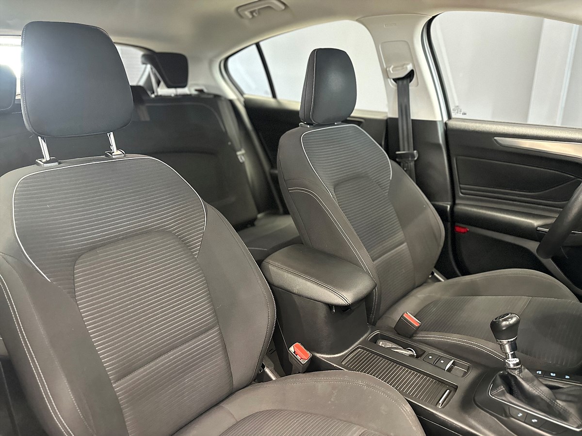 Ford Focus – bild 10