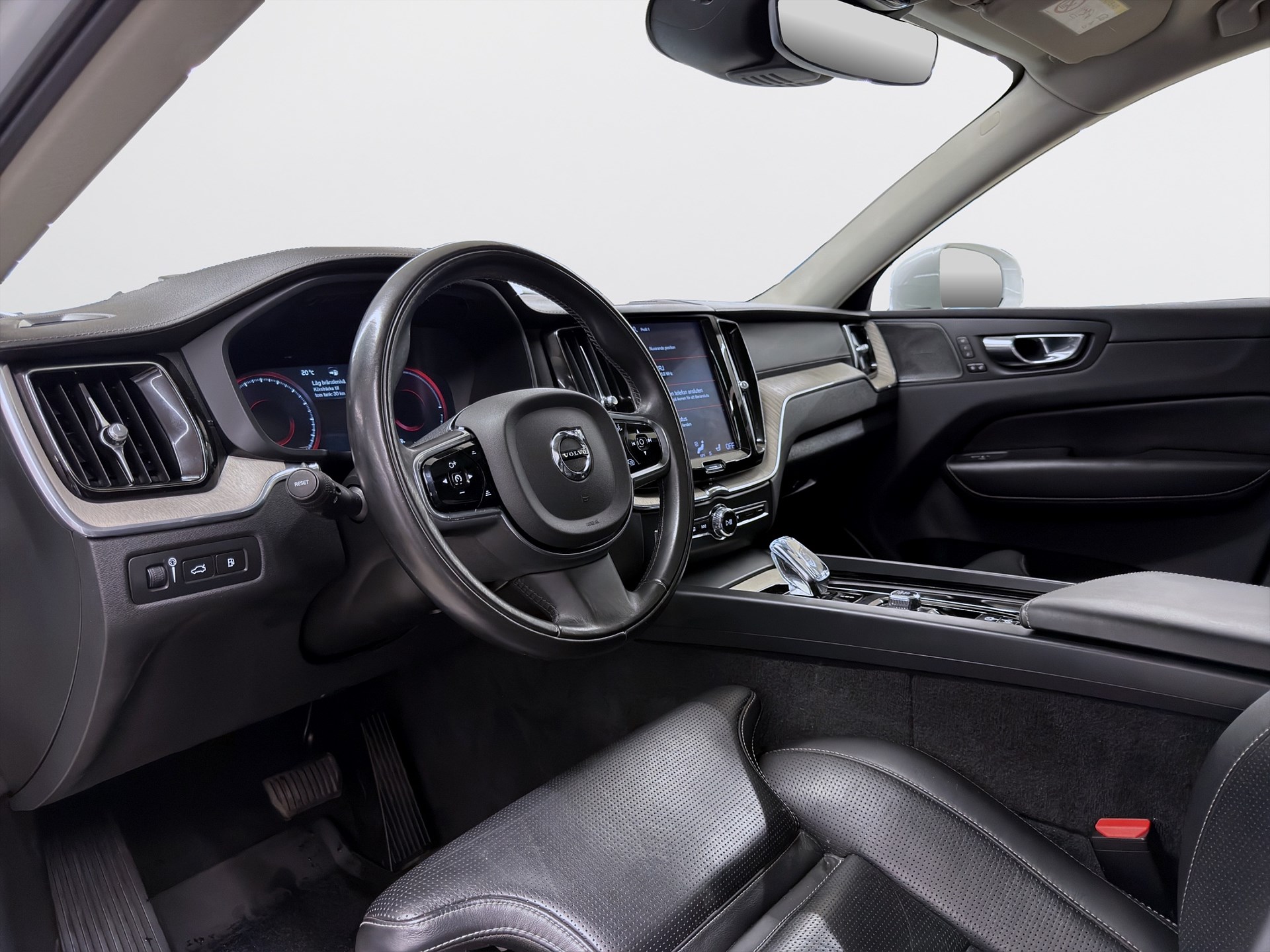 Volvo XC60 T8 392hk Inscription H/K 360 Massage
