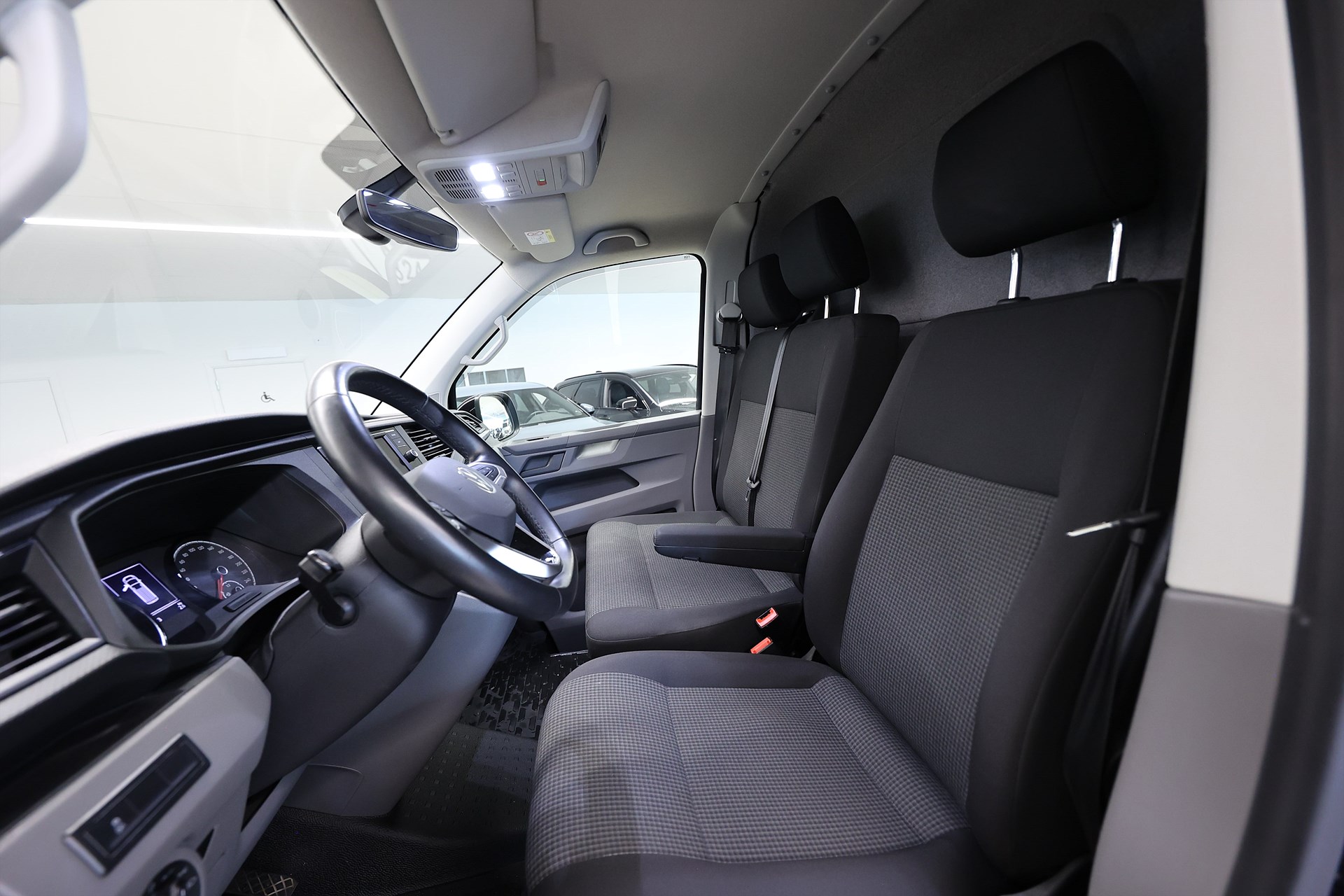 Volkswagen Transporter 2.0 TDI 4M Drag 3 sits Carplay B-kamera