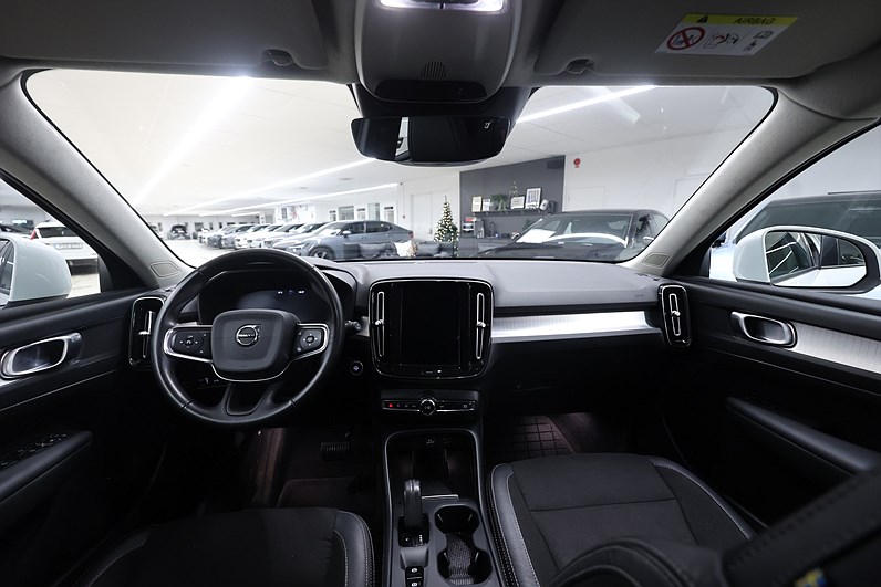 Volvo XC40 T5 Recharge 262hk *Hjulkampanj!* Momentum Värmare