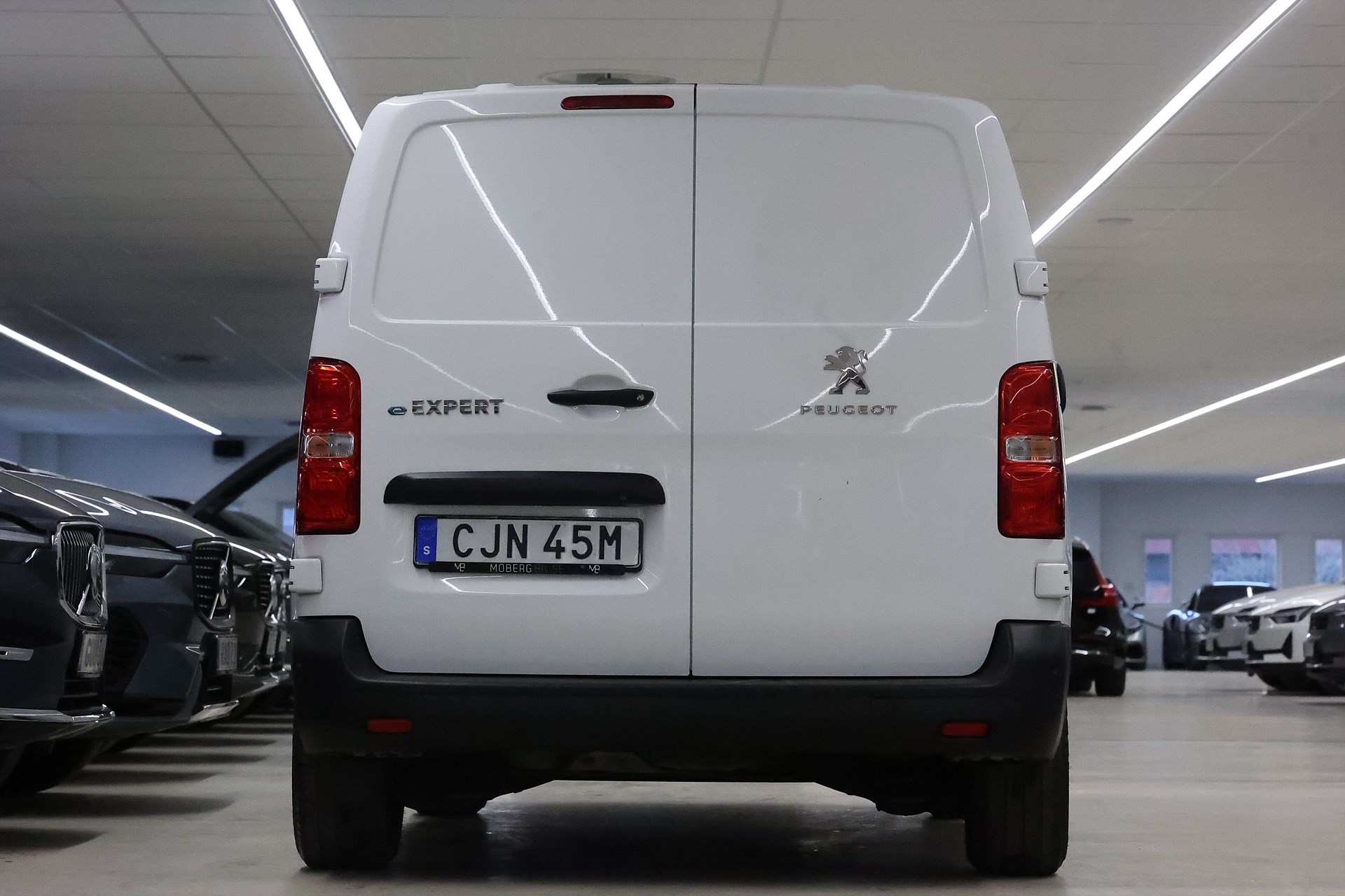 Peugeot e-Expert 75 136hk V-inrett B-kamera CarPlay MOMS