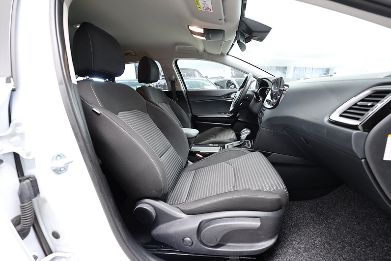 Kia Ceed Sportswagon Plug-in Hybrid DCT Advance B-kamera Drag