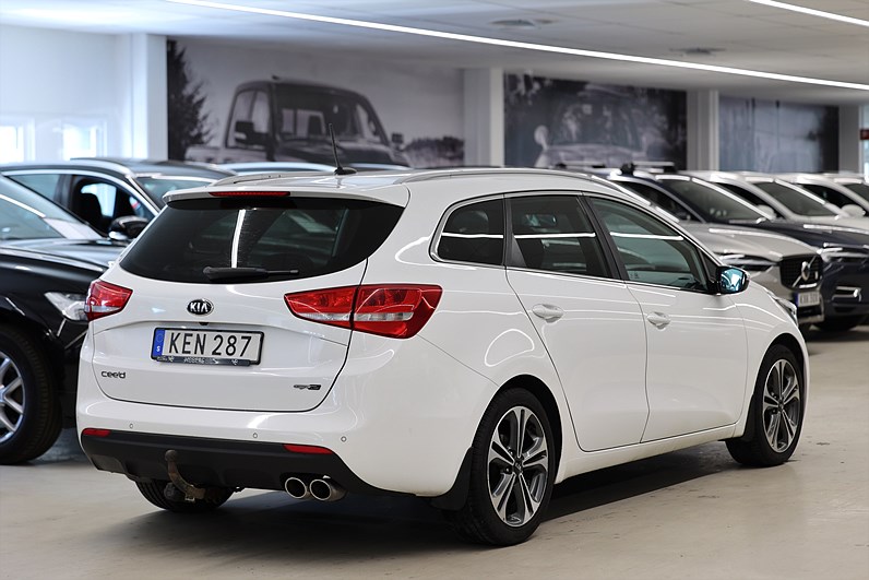 Kia Ceed 1.6 CRDI 136hk GT Line B-Kamera Drag Navi PDC