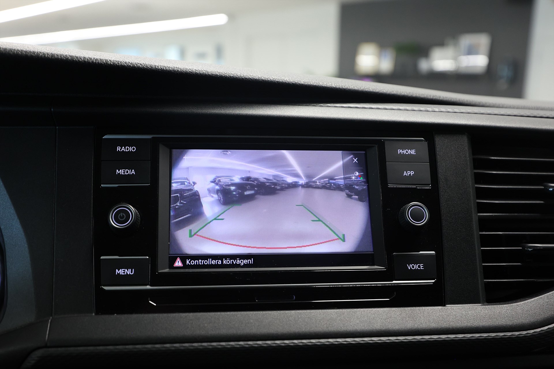 Volkswagen Transporter 2.0 TDI 4M Drag 3 sits Carplay B-kamera