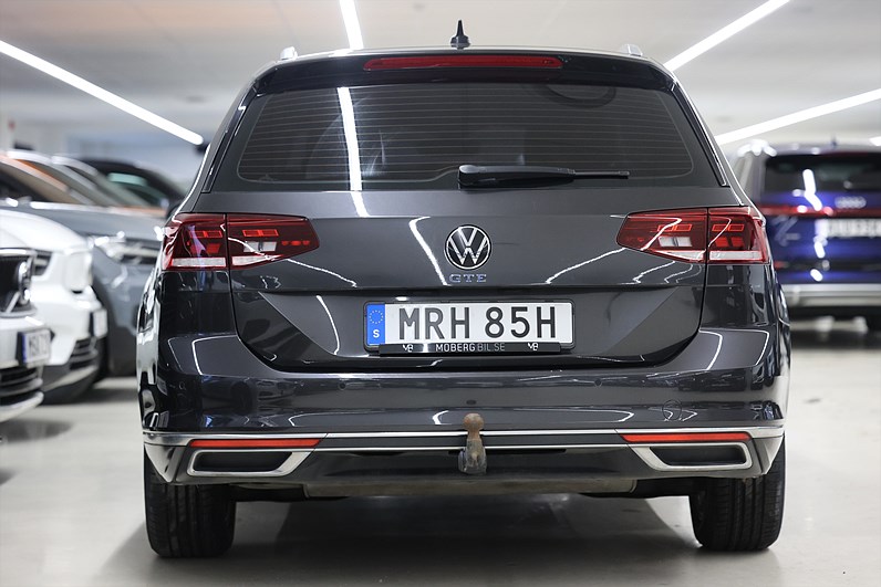 Volkswagen Passat SC 1.4 TSI 218hk *Hjulkampanj!* GTE Värmare Navi Drag MOMS