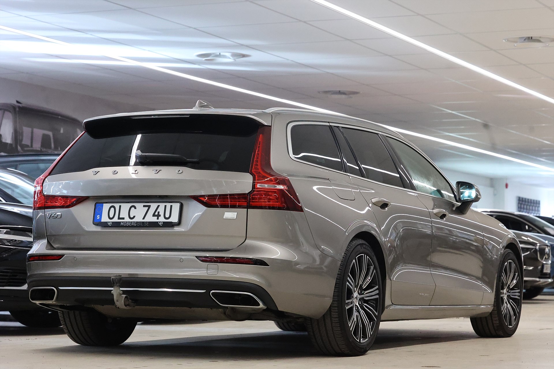 Volvo V60 Recharge T6 AWD 340hk Momentum Pano H/K Keyless