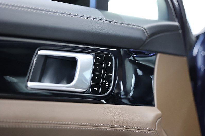 Porsche Panamera 4 E-Hybrid Sport Turismo SportDesign Pkt Pano 360-Kam