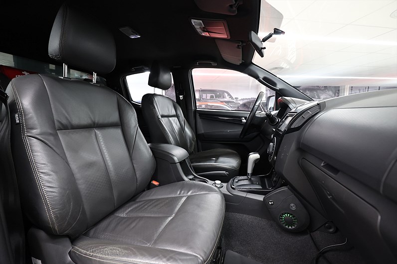 Isuzu D-Max Crew Cab 2.5 4WD 163hk Limited Edition