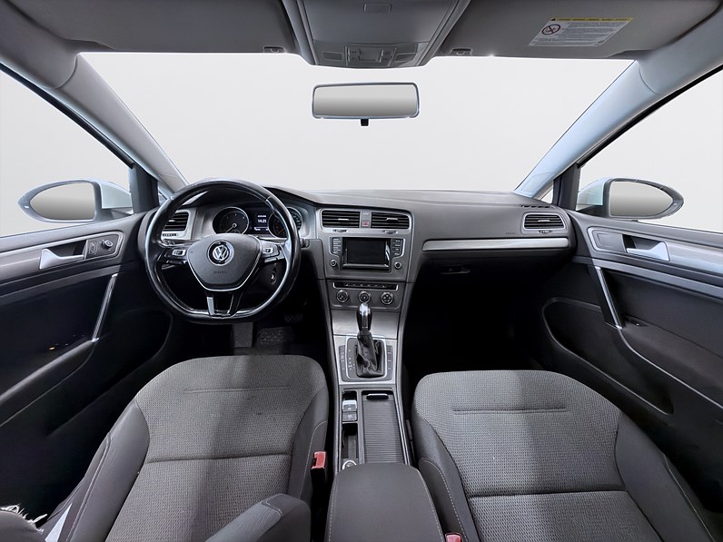 Volkswagen Golf 1.6 TDI 105hk Helg på Moberg!  Style M&K-Värm Drag
