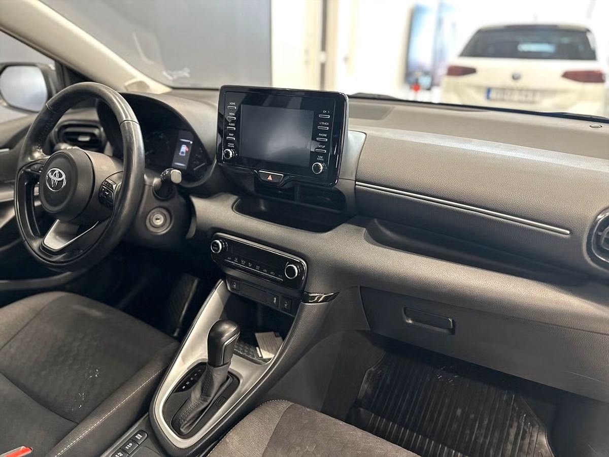 Toyota Yaris – bild 8