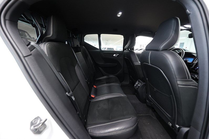 Volvo XC40 P8 Recharge *Hjulkampanj!* Core 532km räckvidd Drag