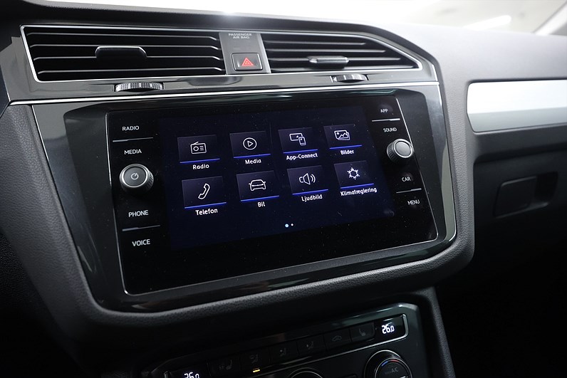 Volkswagen Tiguan 2.0 TSI 4M 190hk CarPlay B-Kamera Drag Värmare