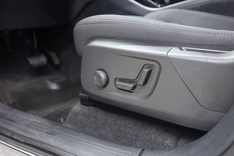 Volvo C40 Recharge Single Motor 231hk Plus Pano Drag Kamera