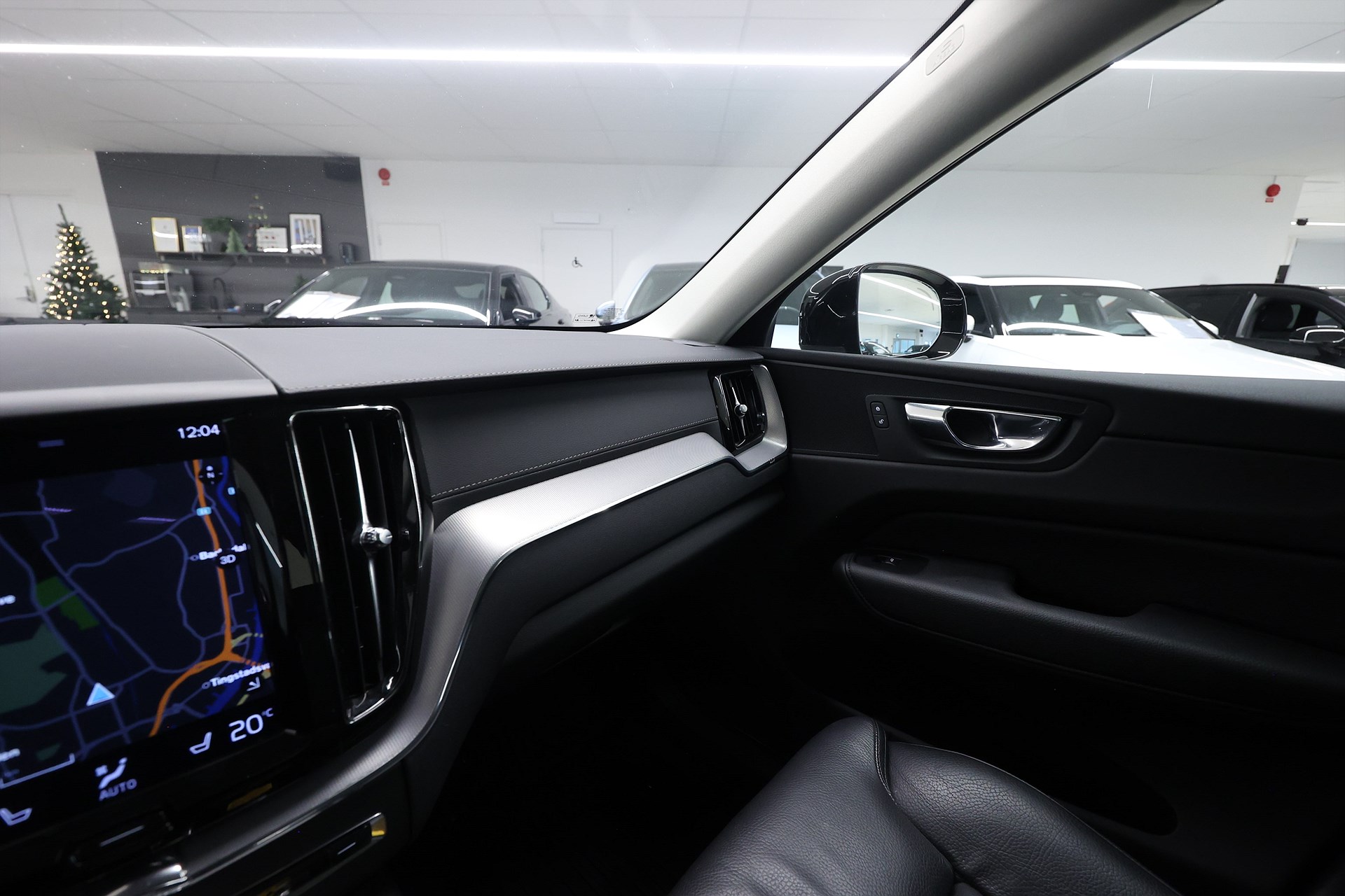 Volvo XC60 Recharge T6 AWD 340hk *Hjulkampanj!* Inscription Läder