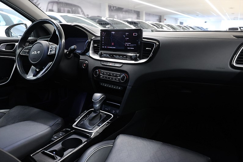 Kia Ceed Sportswagon Plug-in Hybrid 141hk Advance Plus Pano Keyless