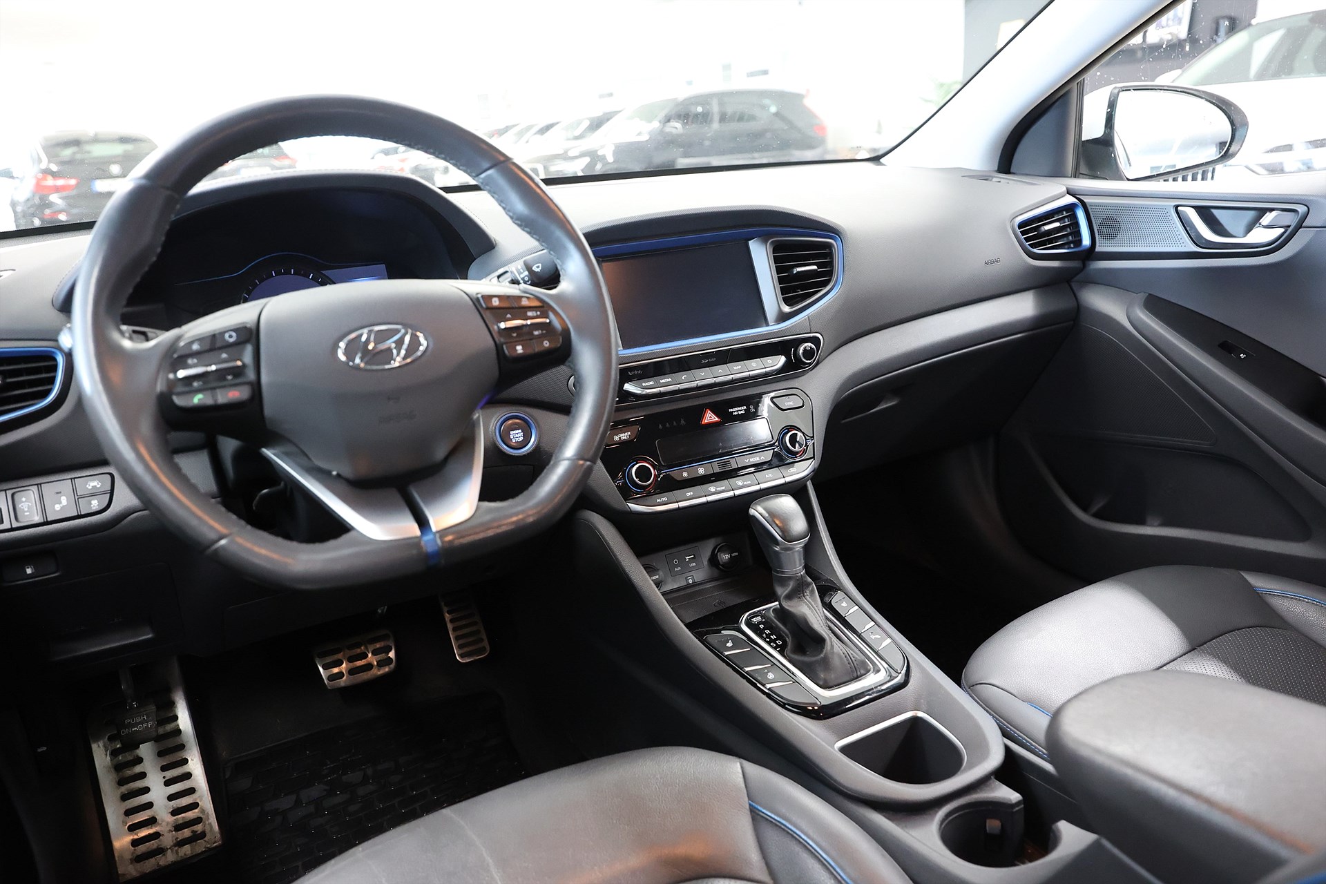 Hyundai Ioniq Hybrid 1.6 141hk Premium Plus Infinity Keyless B-kamera Navi