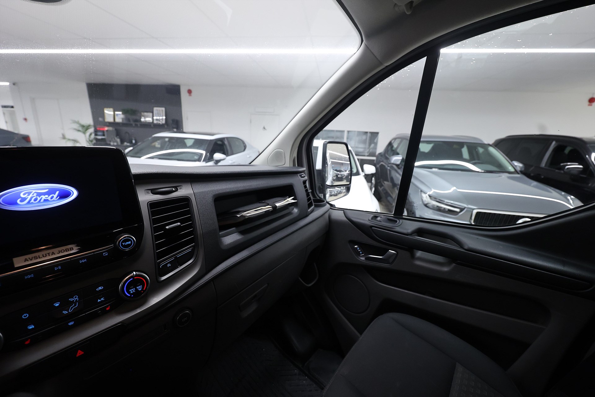 Ford Transit Custom 2.0 EcoBlue 130hk V-inrett Drag