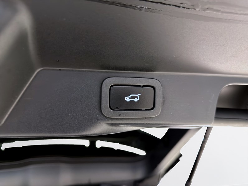 Land Rover Range Rover Sport 400hk Pano Meridian Keyless HUD PDC