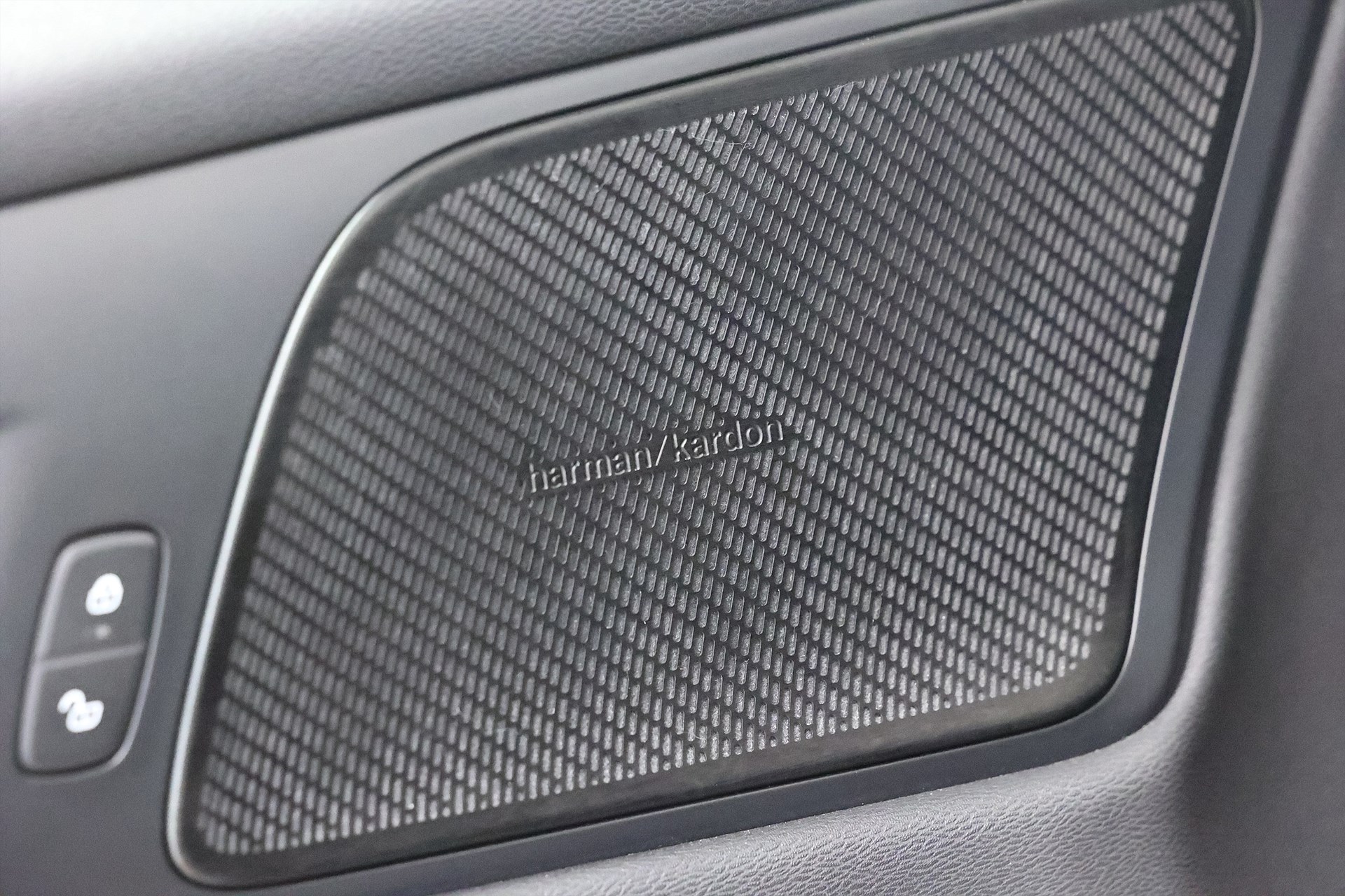 Volvo V60 Cross Country B4 AWD 197hk Momentum H/K Drag