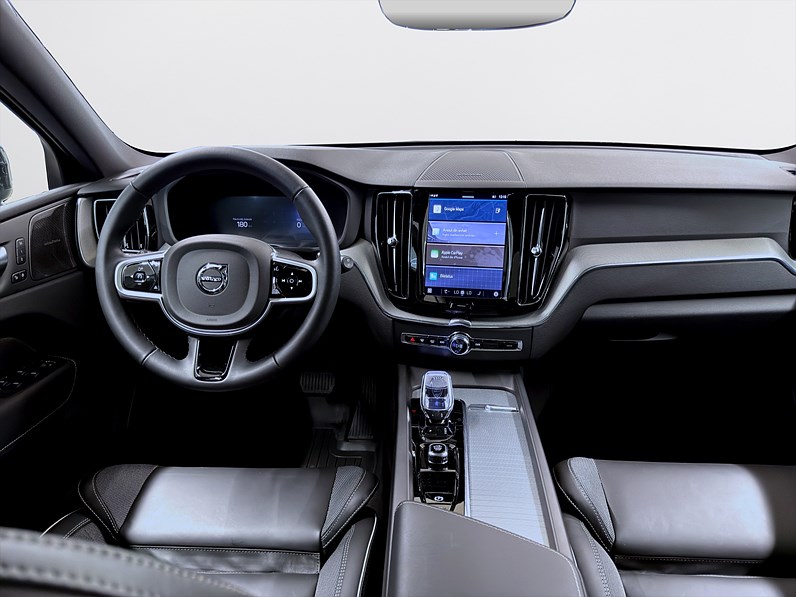 Volvo XC60 Recharge T6 AWD 350hk Plus Black Nordic Edt. Pano H/K Drag