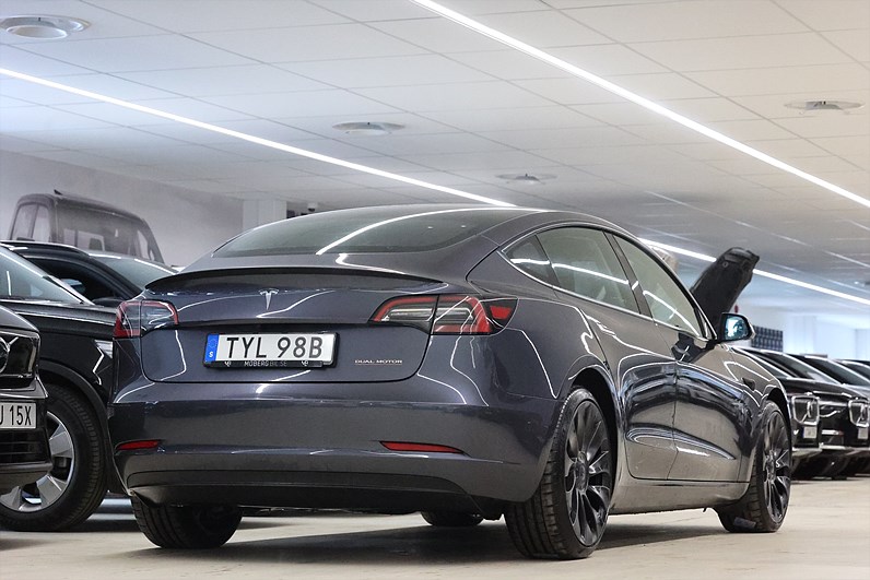 Tesla Model 3 Performance 513hk AP Pano Läder