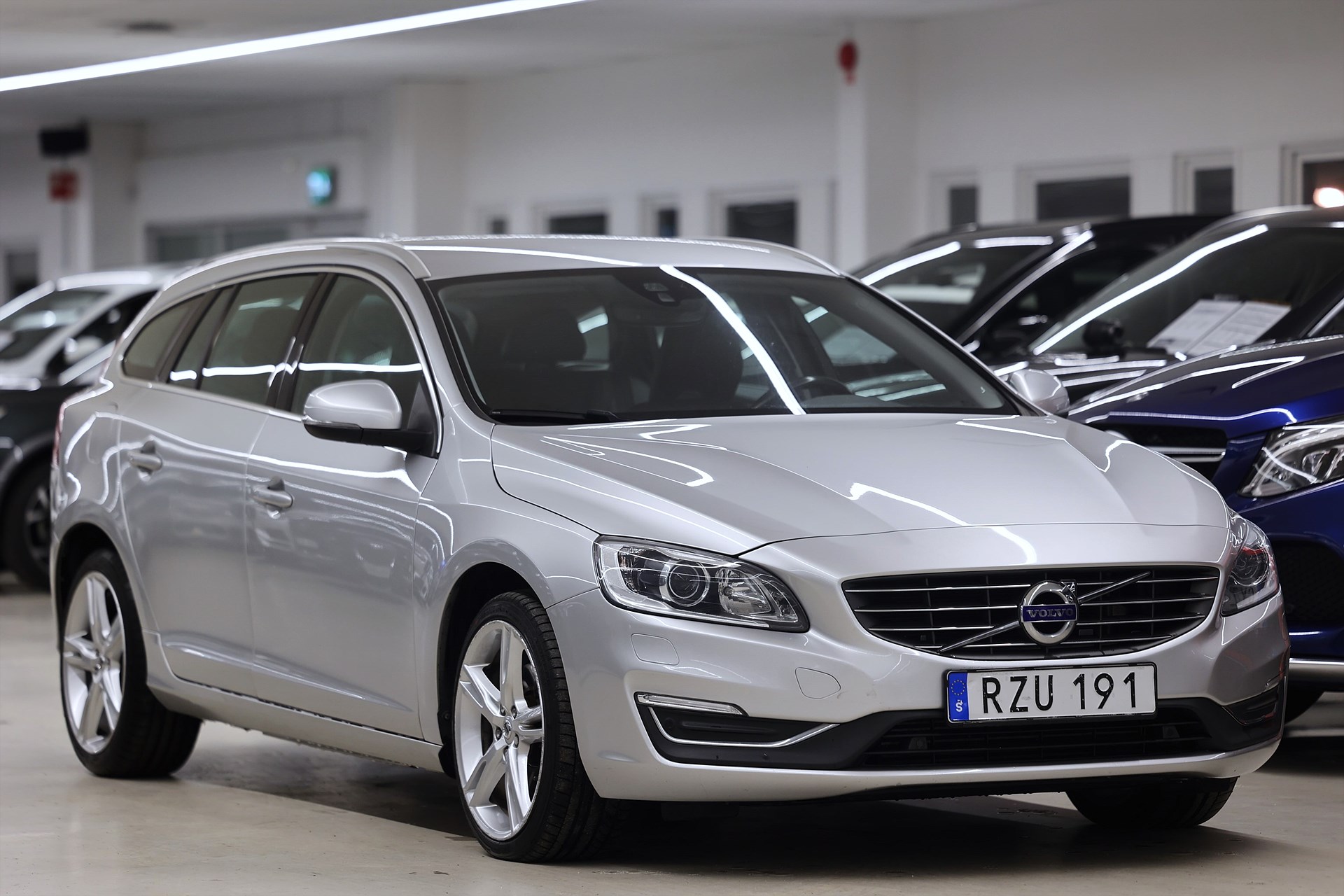 Volvo V60 D4 190hk Classic Summum Drag Navi VOC