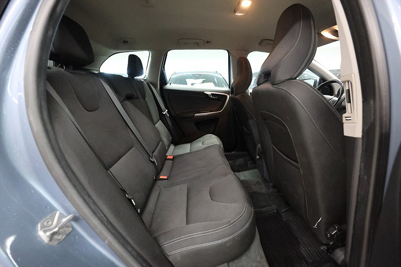 Volvo XC60 D3 150hk Classic Drag PDC Värmare