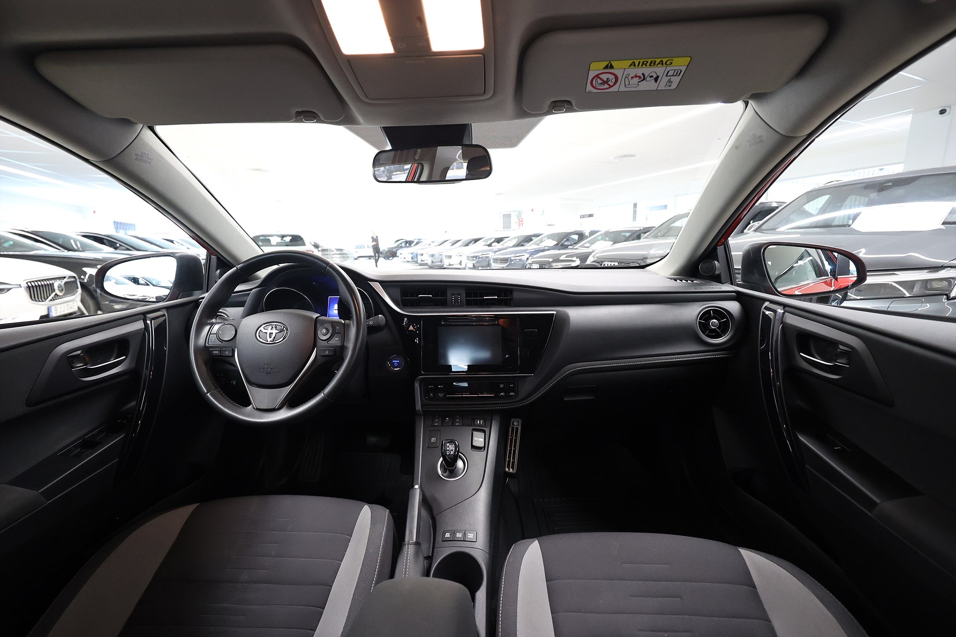 Toyota Auris 1.8 HSD 136hk Active B-Kamera Navi K-Värmare