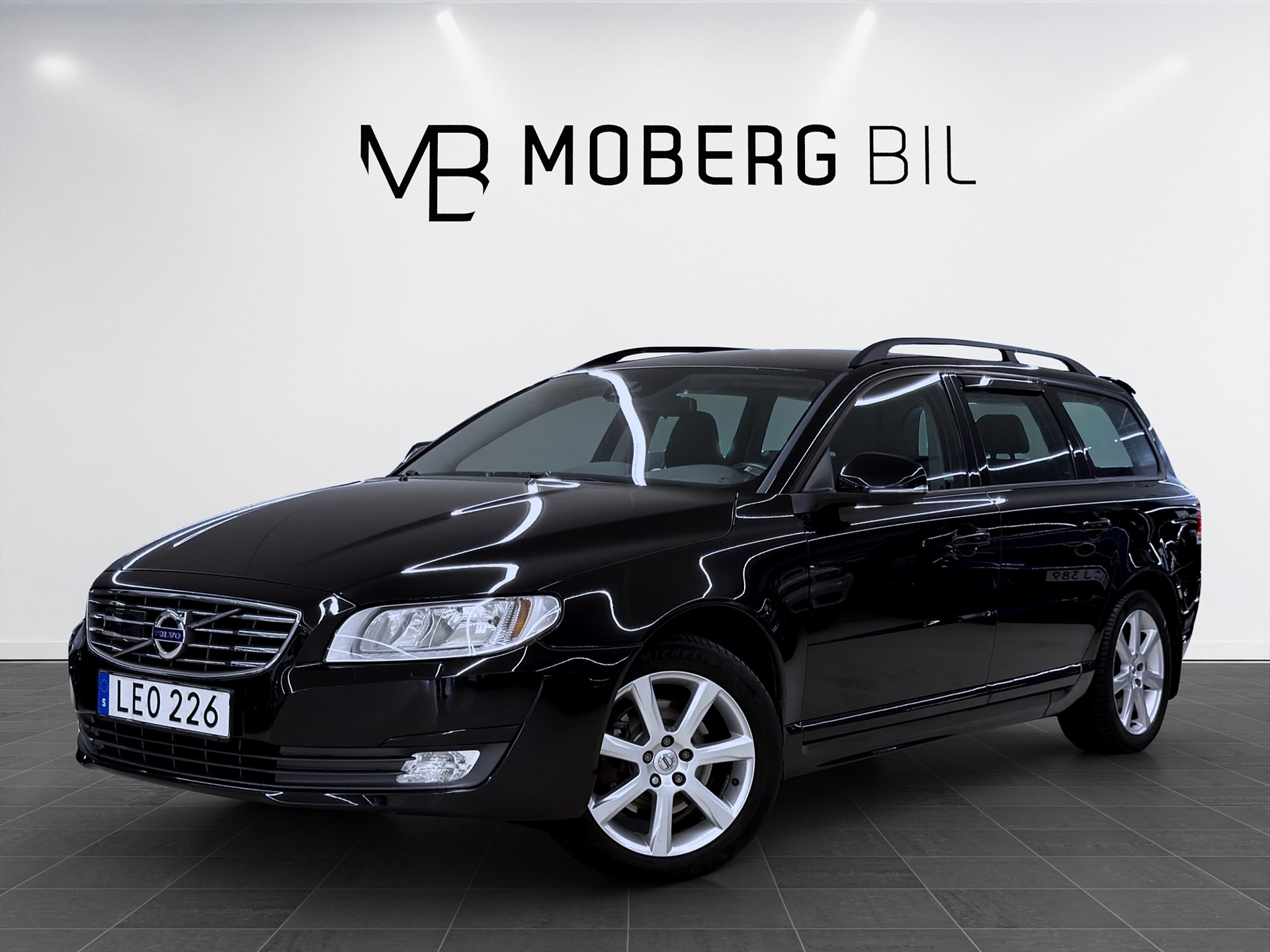 Volvo V70 T4 190hk Kinetic Värmare Drag Årsskatt 1086kr