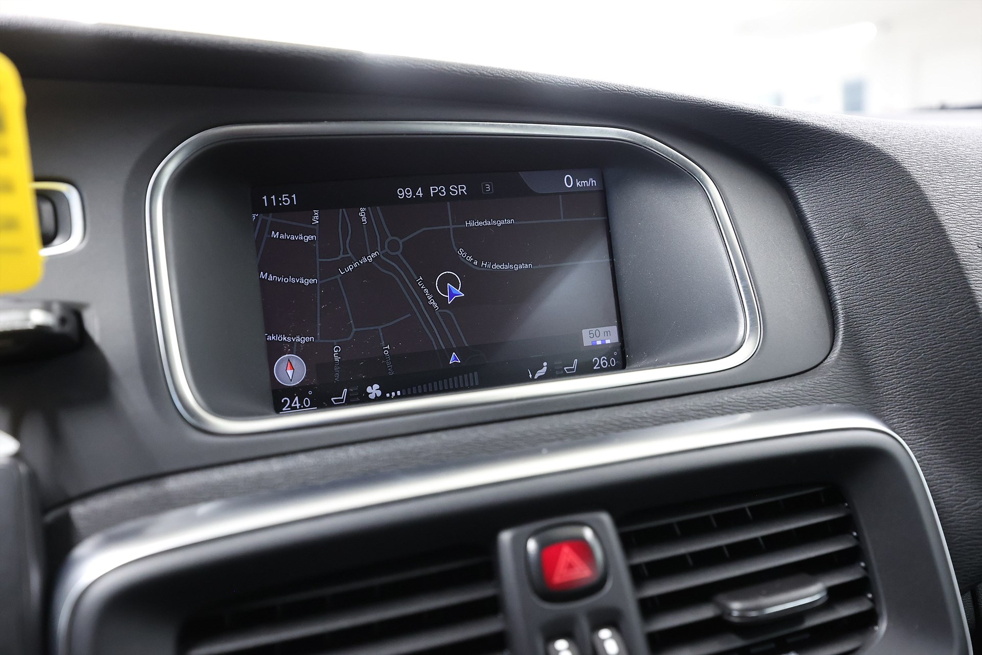 Volvo V40 Cross Country D3 150hk Momentum Värmare BLIS